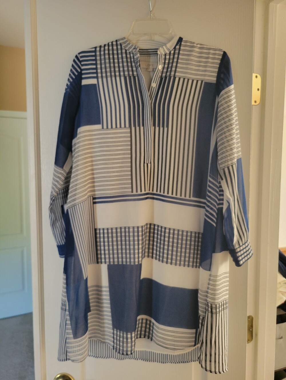 LOFT Women Dress Tunic Size SP Small Petite Blue White Geometric Plaid Blouse